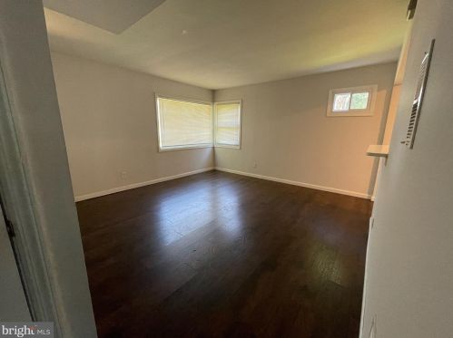998 Terrace Blvd, Trenton, NJ 08618-1902