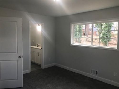 5385 Denny Dr, Atlanta GA  30349-5205 exterior