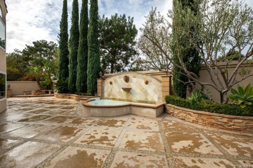 1 Salina, Irvine CA  92614-5388 exterior