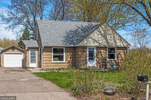 4440 Colorado St, Prior Lake, MN 55372-2414