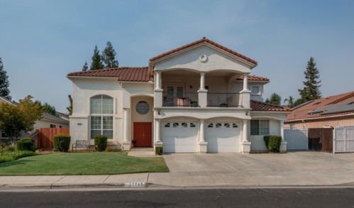 2245 Fairmont Ave, Clovis, CA 93611-6513