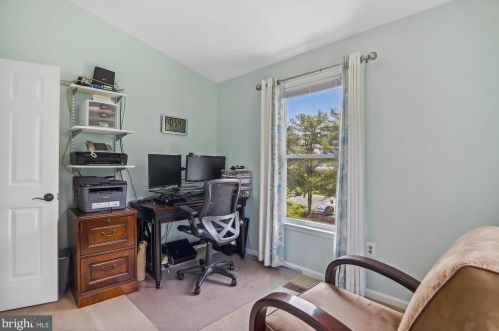 2 Sonata Ct, Silver Spring MD 20901-5064 exterior