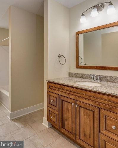 154 Ellis St, Tavistock NJ 08033-1827 exterior