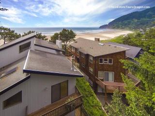 9 College Ave, Manzanita, OR 97130-9114