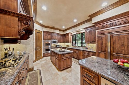 16204 Daza Dr, Ramona, CA 92065-4615