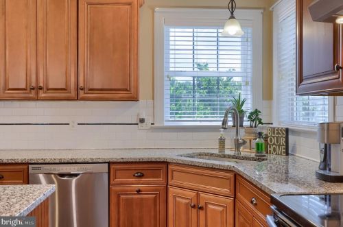 541 Prince George Dr, Lancaster PA 17601-8801 exterior