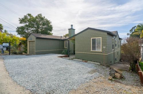 7202 Mesa Dr, Aptos, CA 95003-3334