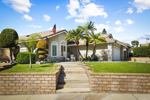 260 Brookside Ct, Anaheim CA  92808-1204 exterior