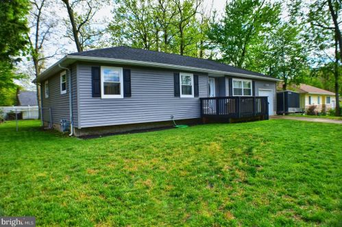 211 Juniper Ave, Browns Mills, NJ 08015-2124
