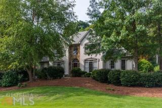 130 Kensington Pond Ct, Roswell, GA 30075-5579
