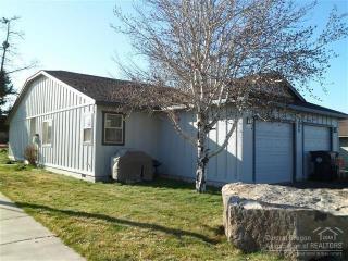 899 Hidden Valley Dr, Bend, OR 97701-5980
