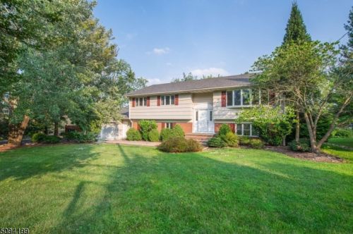 106 Troy Hills Rd, Whippany, NJ