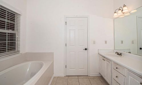 160 Parkside Dr, Stockbridge GA  30281-6902 exterior