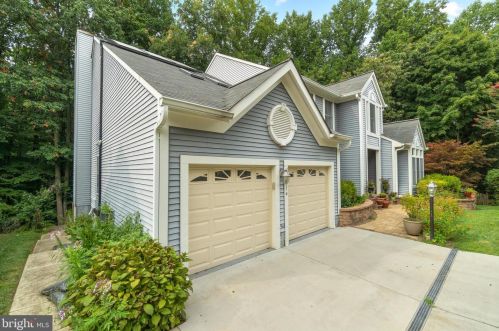6874 Caravan Ct, Columbia MD  21044-4047 exterior