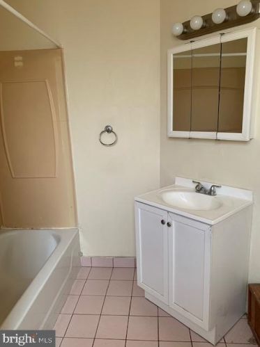 1432 12 St, Philadelphia PA 19147-4937 exterior