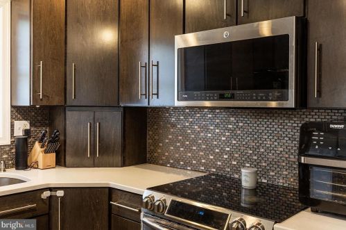 2355 View Rd, Lancaster PA  17602-1844 exterior