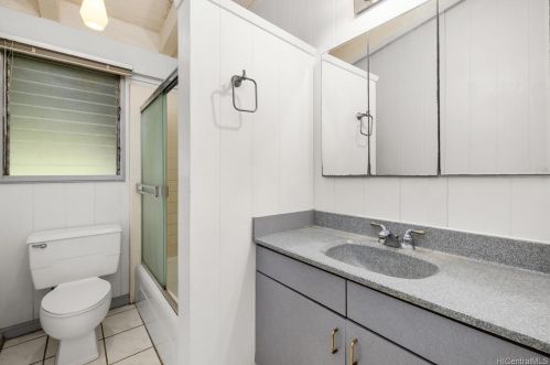 765 Aipo St, Honolulu HI  96825-2525 exterior