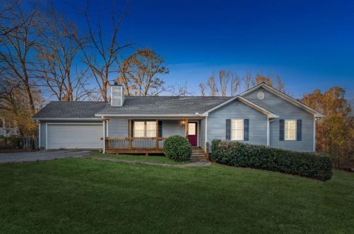 51 Effie St, Big Canoe, GA 30143-1800