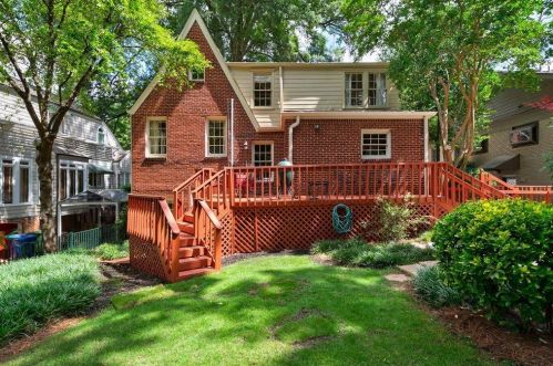 689 Cumberland Cir, Atlanta GA  30306-3256 exterior