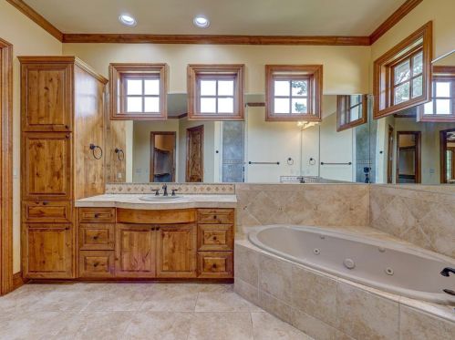 8708 Capehart Cv, Austin TX  78733-3260 exterior