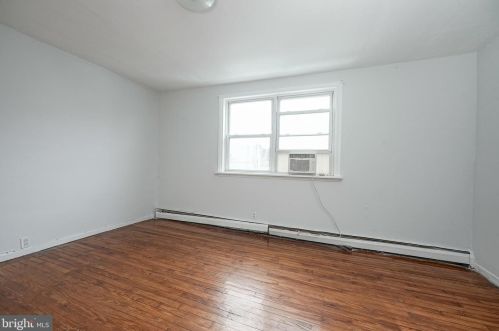 1716 5 St, Philadelphia PA 19148-1850 exterior