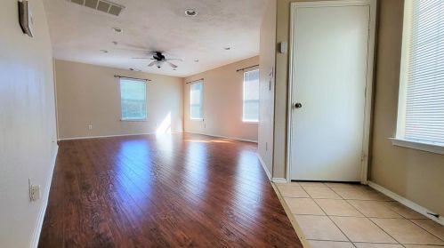 6631 Colonial Rose Ln, Richmond TX  77469-5747 exterior