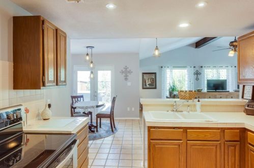 8100 Lea Shore St, Fort Worth TX  76179-3219 exterior
