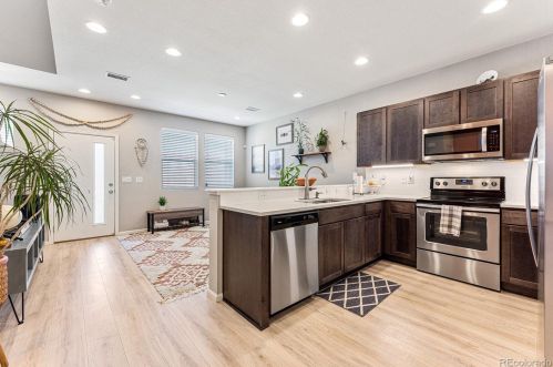 4719 Memphis St, Denver CO  80239-1613 exterior