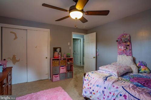 41 Springhouse Rd, Lancaster PA  17603-6619 exterior