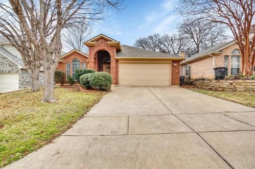 1463 Pacific Pl, Fort Worth TX  76112-4615 exterior