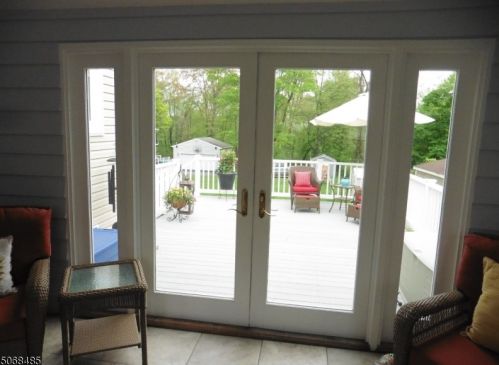 472 Rockaway Rd, Dover NJ  07801-4311 exterior