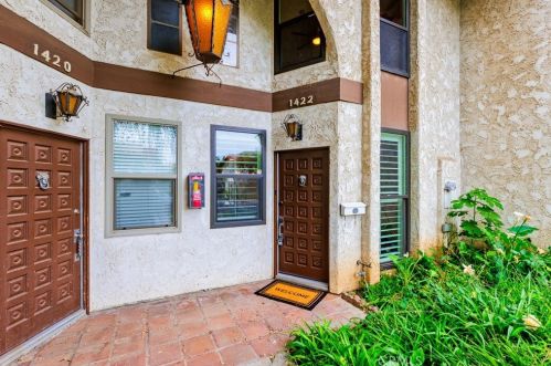 1422 Everton Pl, Riverside CA  92507-4439 exterior