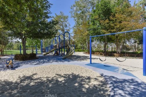 15 Tall Oak, Irvine CA  92603-4213 exterior