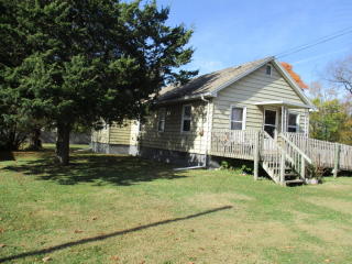 1098 Lancaster St, Galesburg, IL 61401-5656