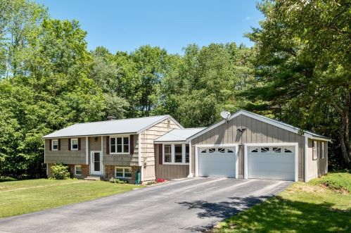12 Muchado Dr, Barrington, NH 03825-3819