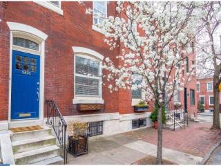 2422 Lombard St, Philadelphia, PA 19146-1023