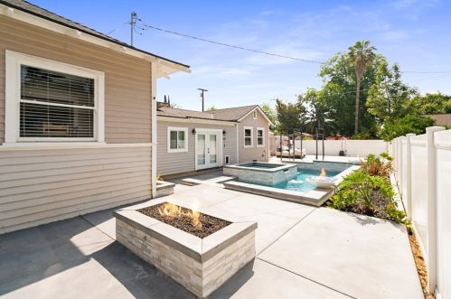 3364 Cedar St, Riverside CA  92501-2625 exterior