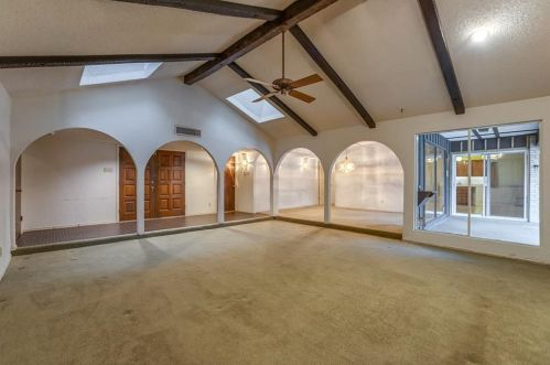 4048 Allencrest Ln, Dallas TX  75244-7203 exterior