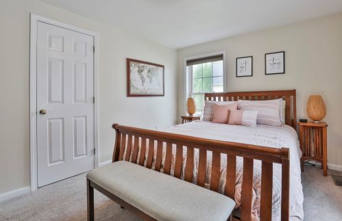 32 Barbara Ln, Hudson NH  03051-3770 exterior