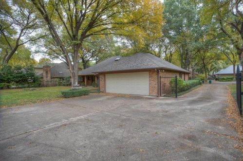 4920 Riv Bnd Dr, Fort Worth TX  76109 exterior