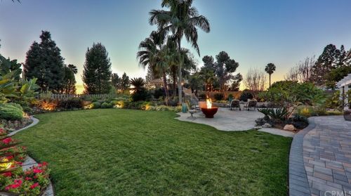 8151 Cielo Vista Dr, Whittier, CA 90605-1203