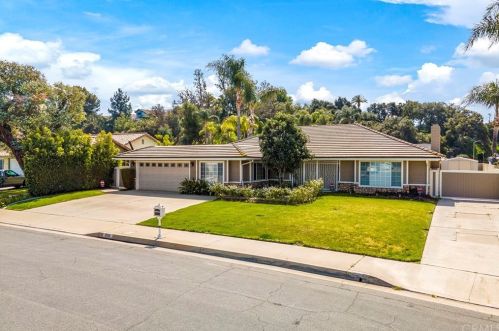 1056 Ranchcreek Rd, Covina, CA 91724-3647