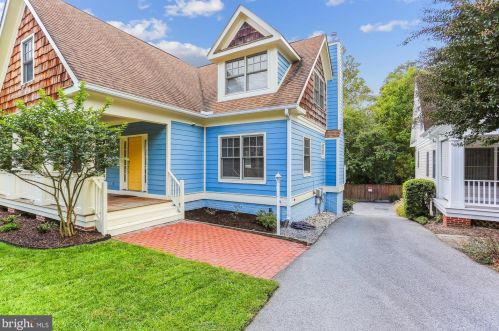 9812 Capitol View Ave, Silver Spring, MD 20910-1030