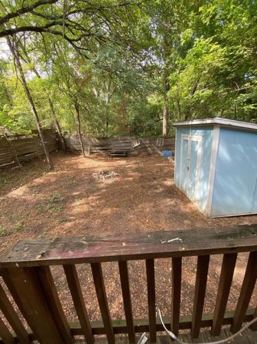 3702 Commerce St, Austin TX  78721-1108 exterior