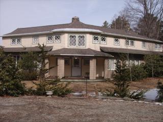107 Bible Hill Rd, Unity, NH 03743-5826