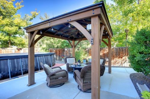 1515 Richfield Way, Denver CO  80017-5273 exterior