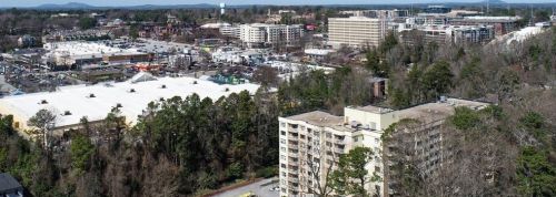5890 Hilderbrand Dr, Atlanta GA  30328-5149 exterior