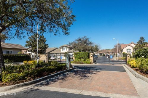 5669 Daisy St, Simi Valley, CA 93063-3508