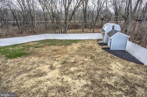 1509 Robert Rd, Lancaster PA  17601-5632 exterior