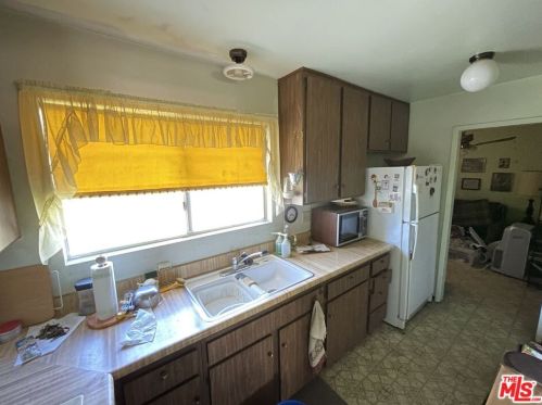 1413 Highridge Dr, Oceanside, CA 92056-3050